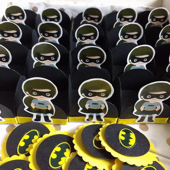 Forminha + topper Batgirl