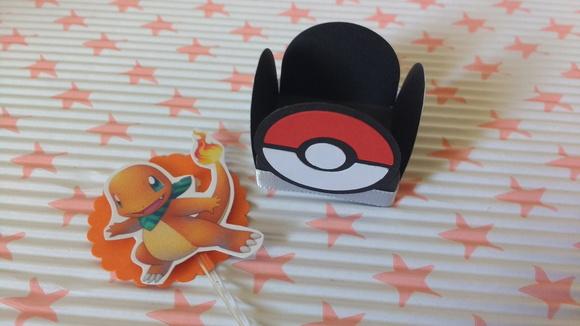 Kit 20un - Forminha + Topper - Pokemon