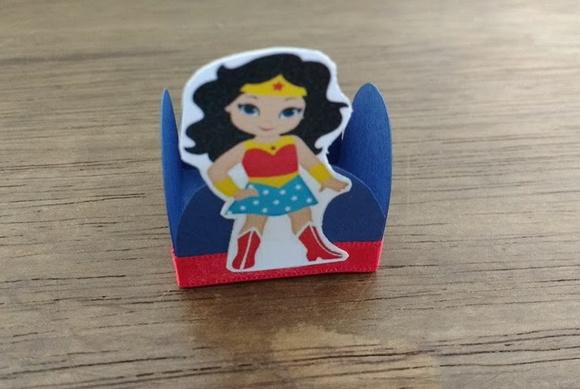 Kit 20un - Forminha Mulher Maravilha