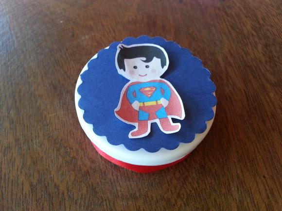 Latinha - Super homem