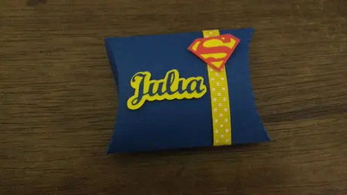 Caixa travesseiro - Super homem