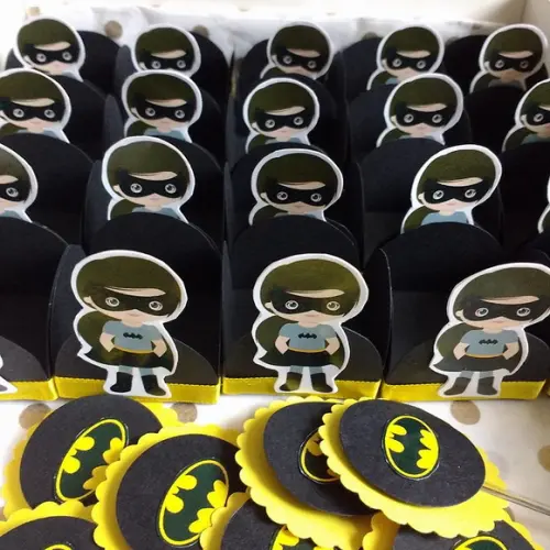 Forminha + topper Batgirl