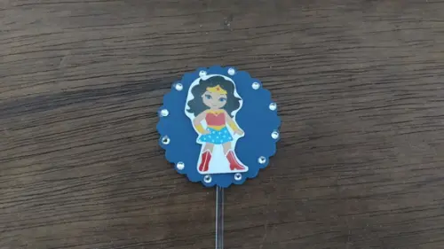Kit 15un - Topper para Cupcake - Mulher Maravilha