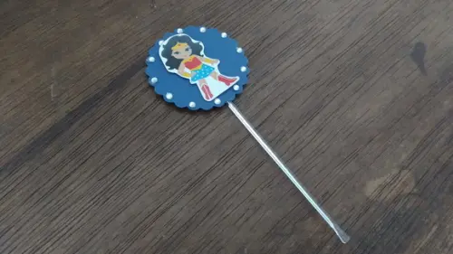 Kit 15un - Topper para Cupcake - Mulher Maravilha