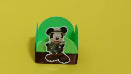 Kit 20un - Forminha Mickey Safari