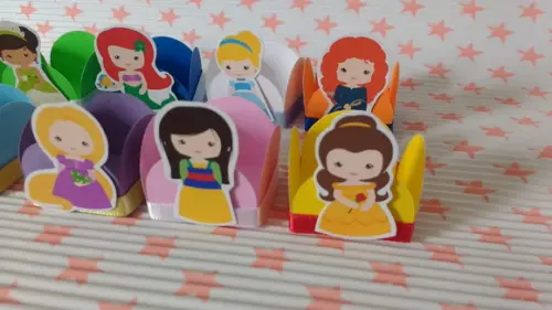 Kit 20un - Forminhas - Princesas Cute