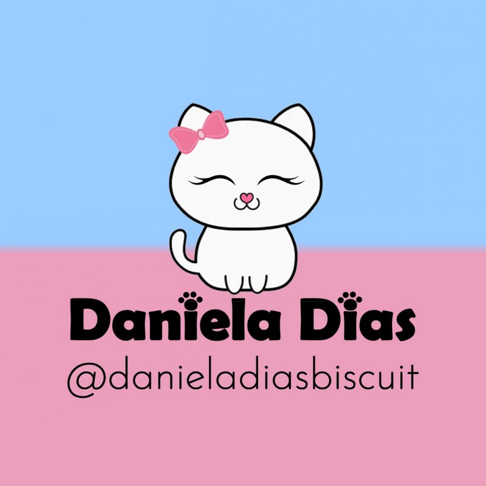 Daniela Dias Biscuit