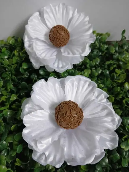 Forminha de Tecido Hibisco Dobrado