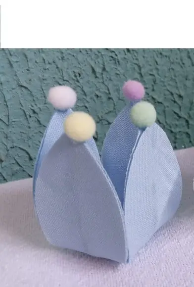 Forminha em Tecido Infantil 4 Pompons
