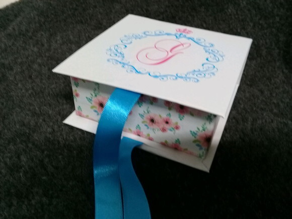 Caixa 10x10x4cm