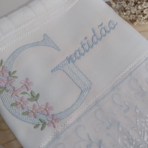 Matriz Bordado Alfabeto Floral