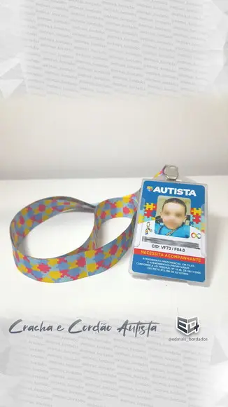 Crachá Cartão de Identificação Autista com Cordão