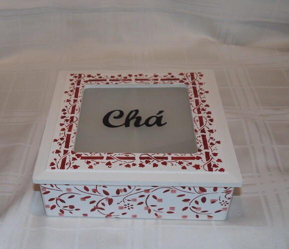 Caixa de Chá Vermelha N° 554