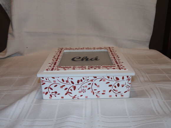 Caixa de Chá Vermelha N° 554