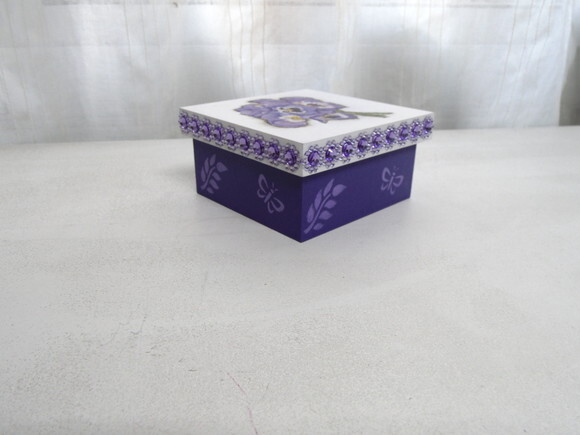 Caixa de Violete com Sabonete N° 629
