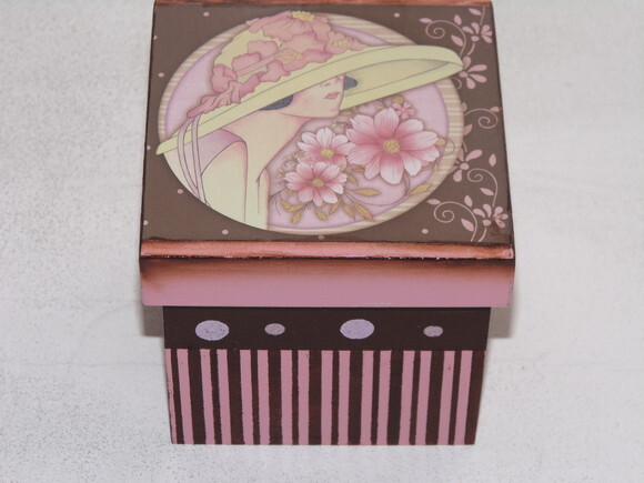 Caixa Mulher Floral N° 647