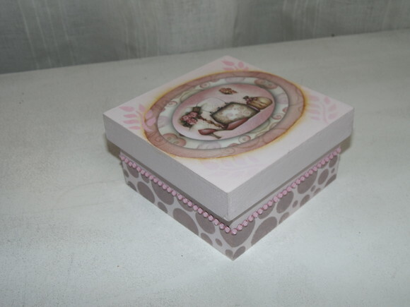 Caixa Rose N° 649