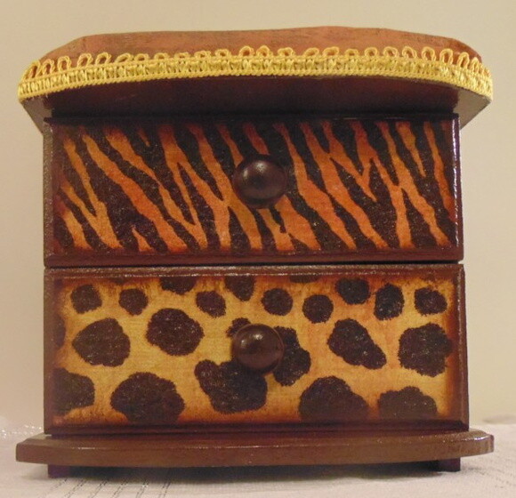 Mini Cômoda 2 Gavetas - Africana N° 15