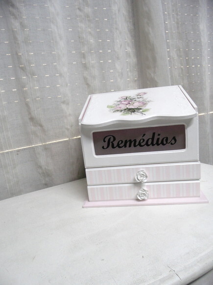 Porta Remédio com Duas Gavetas N° 739