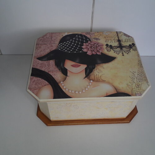 Caixa de Maquiagem Mulher N° 862
