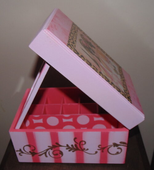Caixa de Maquiagem Rosa N° 237