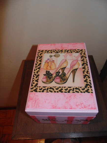 Caixa de Maquiagem Rosa N° 237