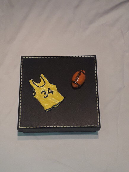 Caixa Futebol Americano N°822