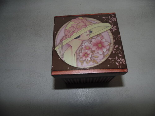 Caixa Mulher Floral N° 647