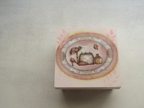 Caixa Rose N° 649