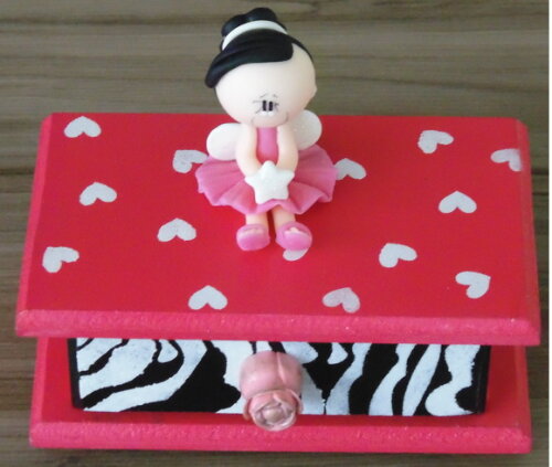 Mini Comoda com Biscuit N°281