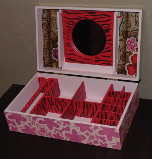 Porta maquiagem e jóia floral n° 91