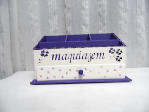 Porta maquiagem violeta n° 621