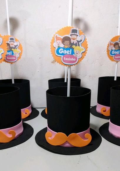 Centro de mesa CARTOLA MUNDO BITA personalizada de eva