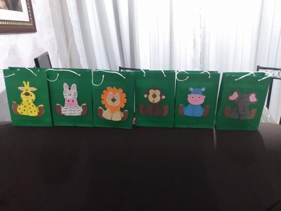 Sacolas De Papel Com Eva Personalizada Safari Para Lembranci