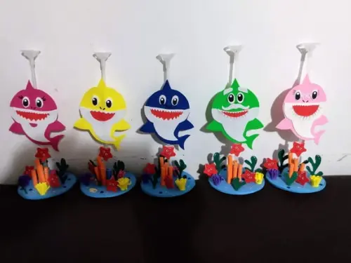 centro de mesa Baby Shark em eva