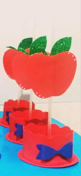 Centro de mesa Branca de Neve maçã de eva