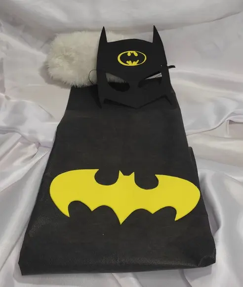 Kit com Capa e Máscara Batman e Batgirl Infantil