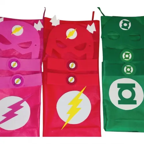 Kit Lembrancinha c/ Capa Máscara e Bracelete Liga da Justiça