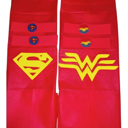 Kit Lembrancinha com Capa e Bracelete Liga da Justiça