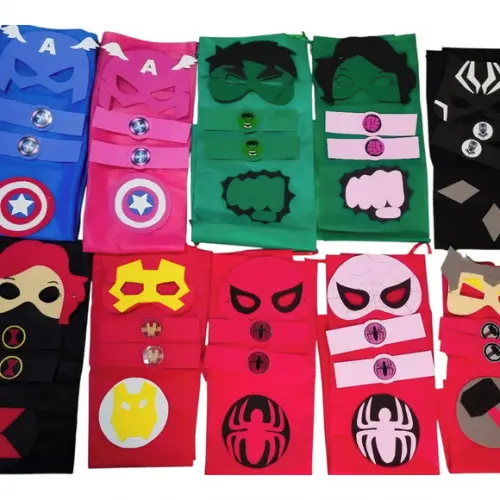 Kit Lembrancinha Vingadores com Capa Máscara e Braceletes