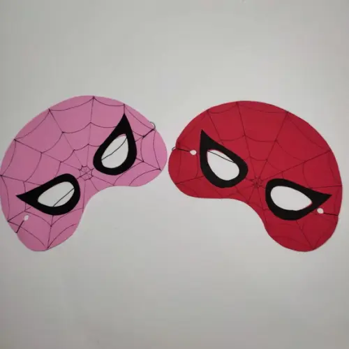 Máscaras Homem Aranha e Mulher Aranha em Eva Lembrancinha