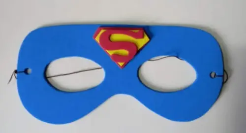 Máscaras Super Homem/super Girl em Eva Lembrancinha