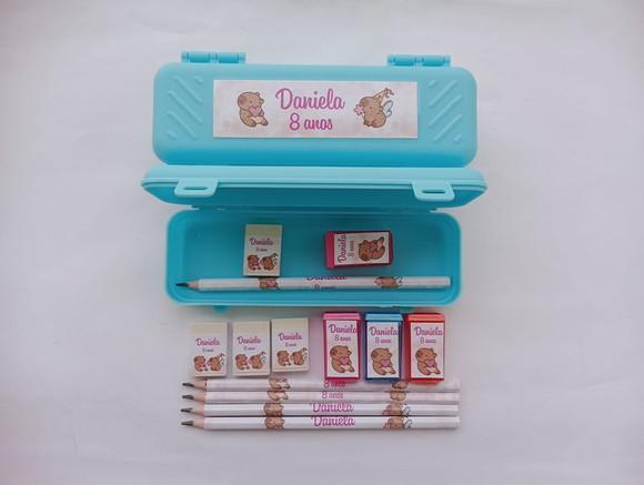 Kit Escolar com Estojo Capivara