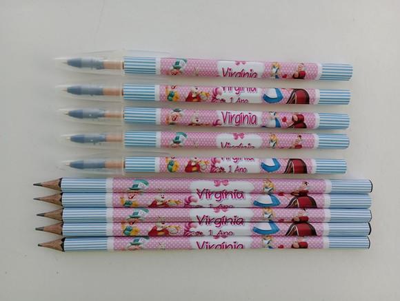 Kit Lápis com Caneta Alice no País das Maravilhas