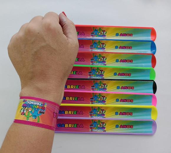 Pulseira Bate Enrola Rainbow Friends Cores Sortidas