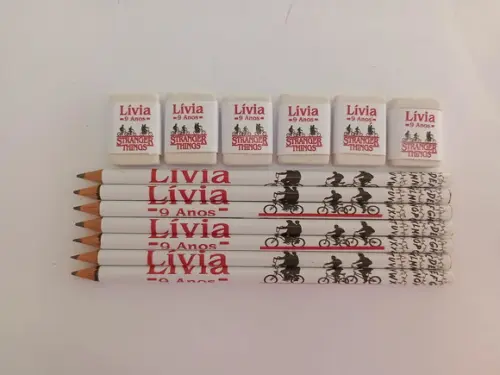 Kit Lápis com Borracha Personalizada Stranger Things