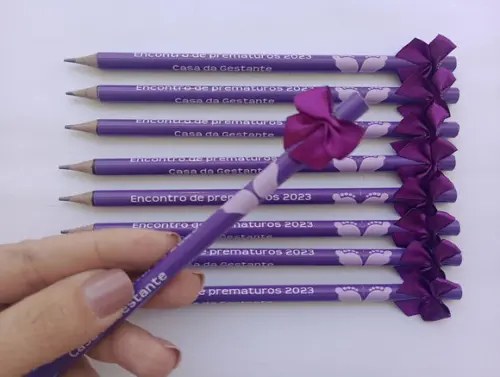 Lápis Novembro Roxo com Lacinho