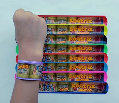 Pulseira Bate Enrola Chaves Cores Sortidas