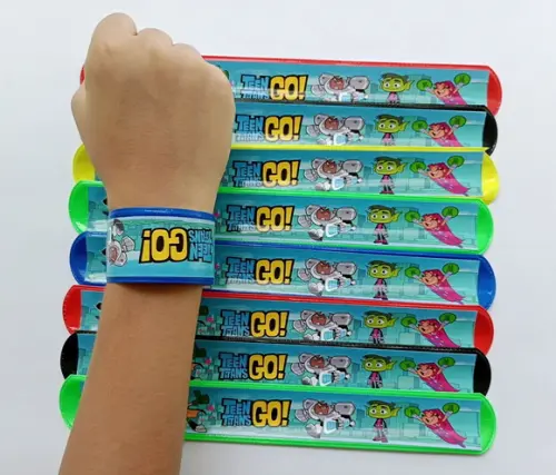 Pulseira Bate Enrola Jovens Titãs Cores Sortidas