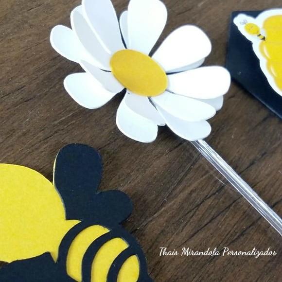 30 toppers 3D Abelhinha, com palitinho